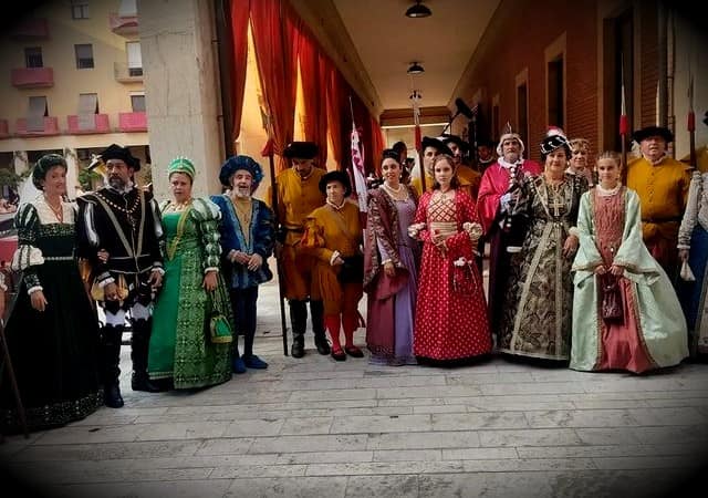Héroes del Revellín participando en la Festa del Renaixement de Tortosa